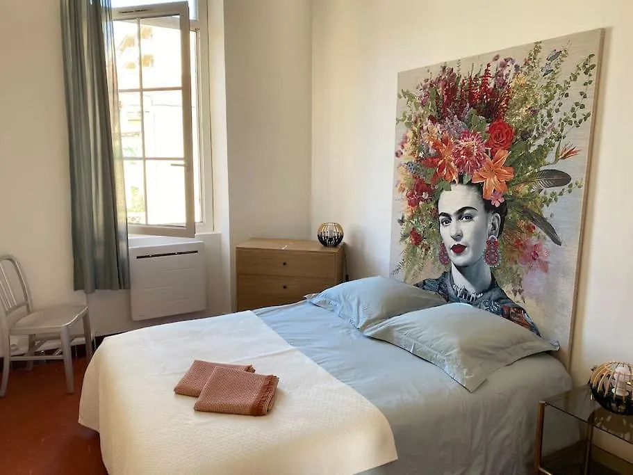 Apartment T3 Renove Dans Une Maison De Ville Marseille