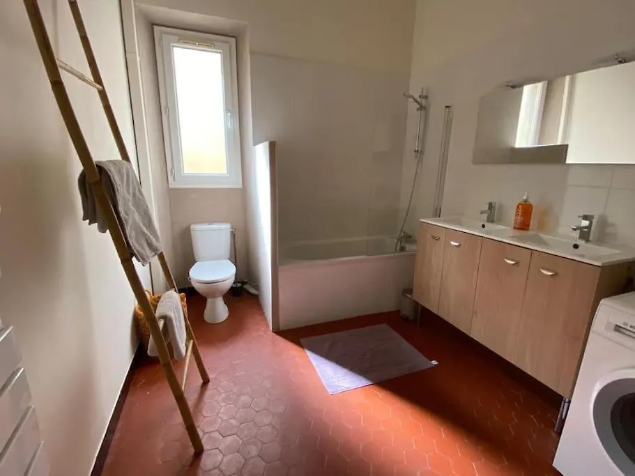 T3 Renove Dans Une Maison De Ville Marseille Apartment
